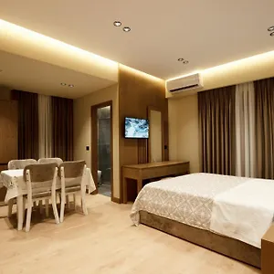 Sunny Hill Boutique Gjirokastër